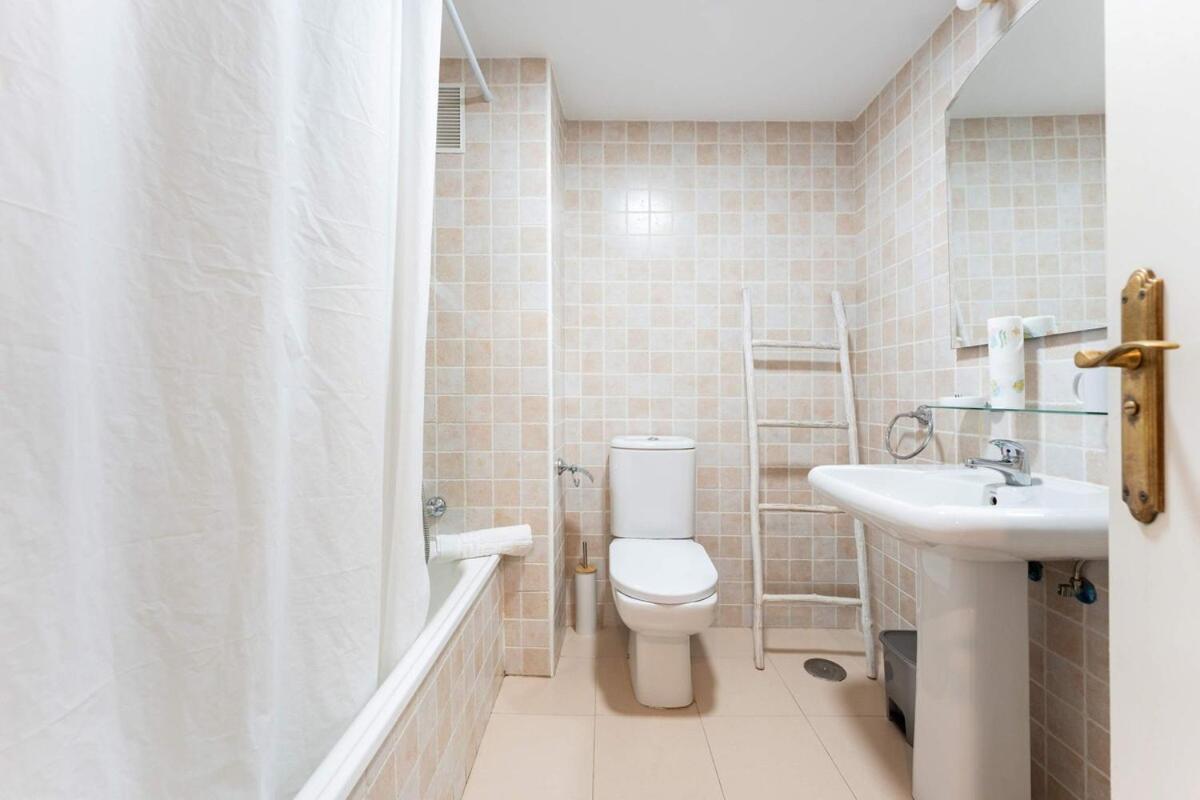 Apartmento En Con Acceso Directo A La Piscina! * Marbella